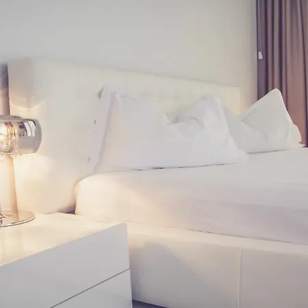 The Sky Apartment Mamaia